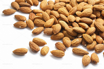 Фото Сырой миндаль (500 г)