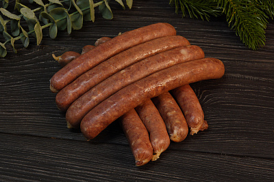 Превью Колбаски охотничьи из косули полукопченые (охлажденные)