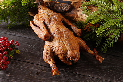 Превью Гусь копченый дикий