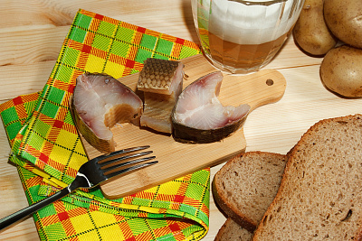 Превью Спинка чира холодного копчения без головы в/у