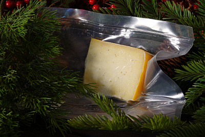 Превью Сыр из молока лося