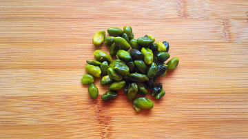 Фото Изумрудные фисташки (бланшированные)